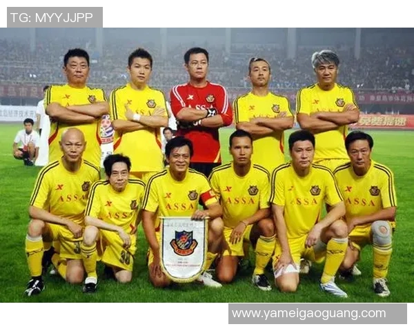 孙兴敏：足球场上的闪耀明星与无畏斗志的完美结合