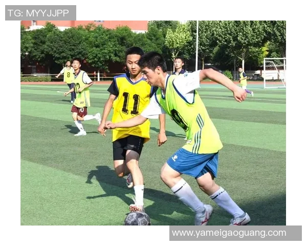 足球明星精彩瞬间集锦韵律剪辑带你领略绿茵场上的激情与荣耀